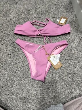 Ribbed Twist-Front Bikini Set in Light Pink
